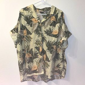 Tapestry 22W/24W Casual Button Up Shirt